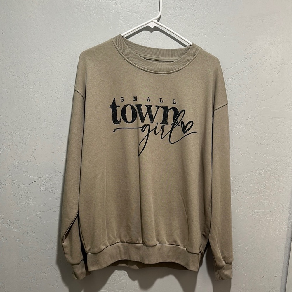 CC Boutique Tan Crewneck Sweater Relaxed Fit